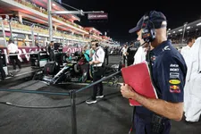 Thumbnail for article: Red Bull mechanic fond of Adrian Newey: 'He does that all day'