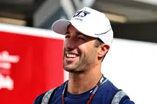 Thumbnail for article: Ricciardo erholt: Australier im Einsatz für Red Bull Racing in den USA