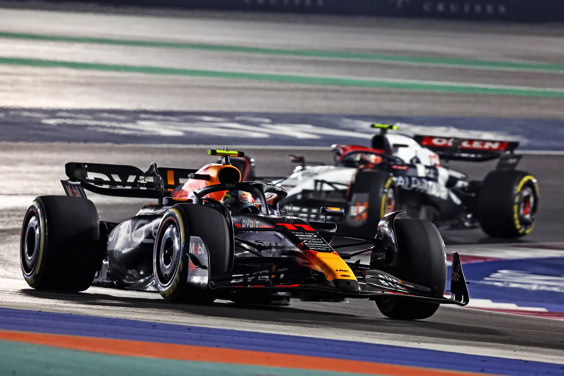 Red Bull mostra assoalho do RB19 nas redes sociais