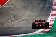 Thumbnail for article: FIA past regels omtrent track limits dag te laat aan voor Verstappen