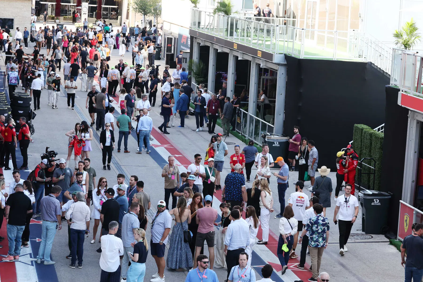 coureurs gp mexico paddock veiligheid