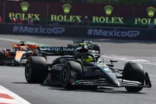 Thumbnail for article: F1 WK-stand coureurs | Hamilton loopt flink in op Perez, Ricciardo scoort