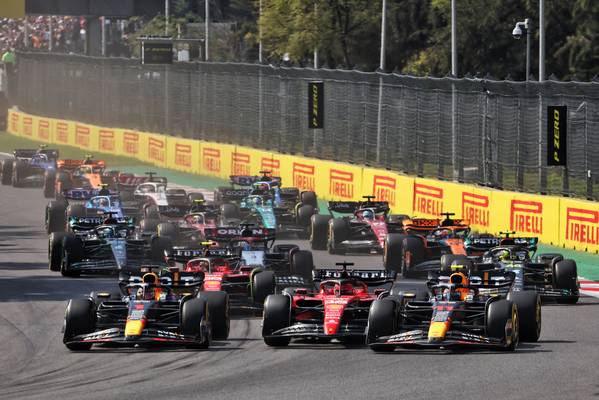 Max Verstappen conquista a 16ª vitória do ano no México; Hamilton é o P2