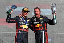 Thumbnail for article: Samenvatting GP Mexico | Verstappen domineert ook in het hol van de leeuw