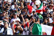 Thumbnail for article: Un fan de Perez interdit de course à vie pour avoir attaqué des fans de Ferrari