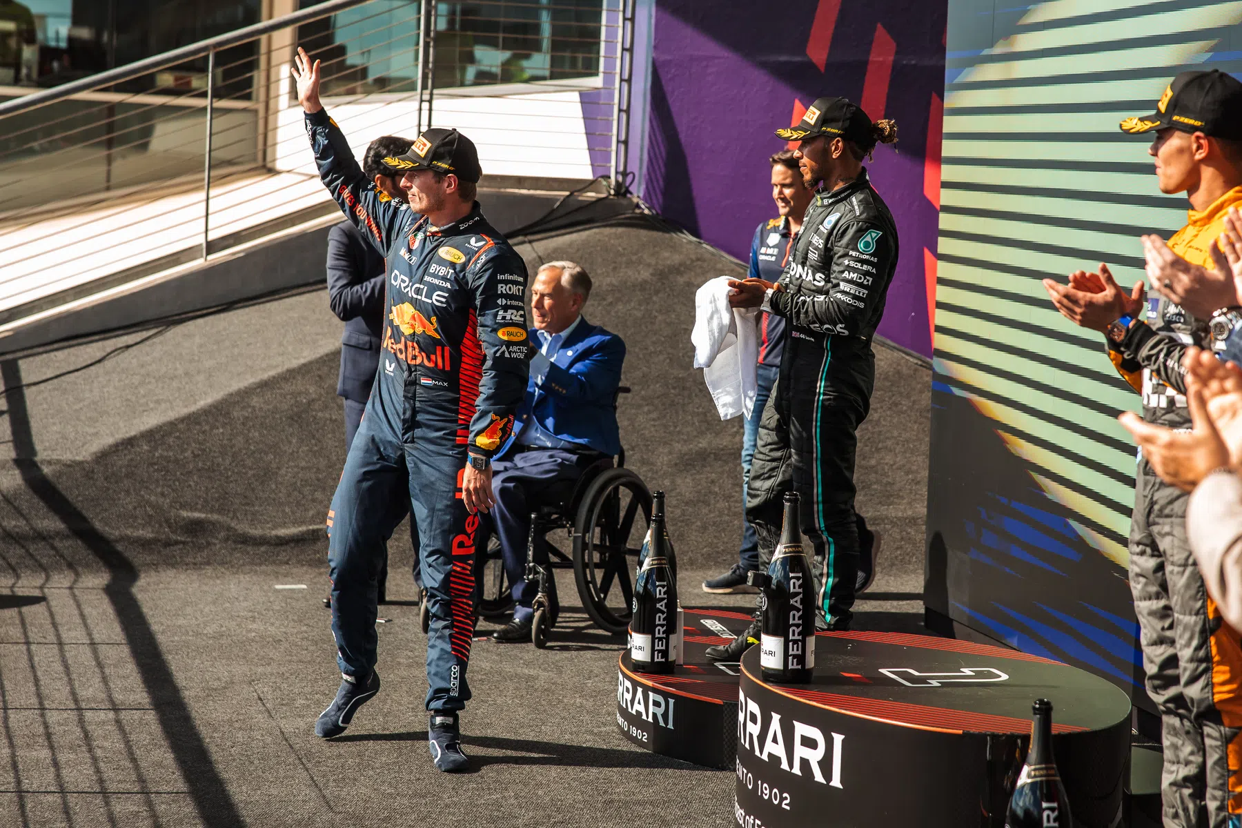 u2 avec verstappen hamilton leclerc ricciardo à las vegas