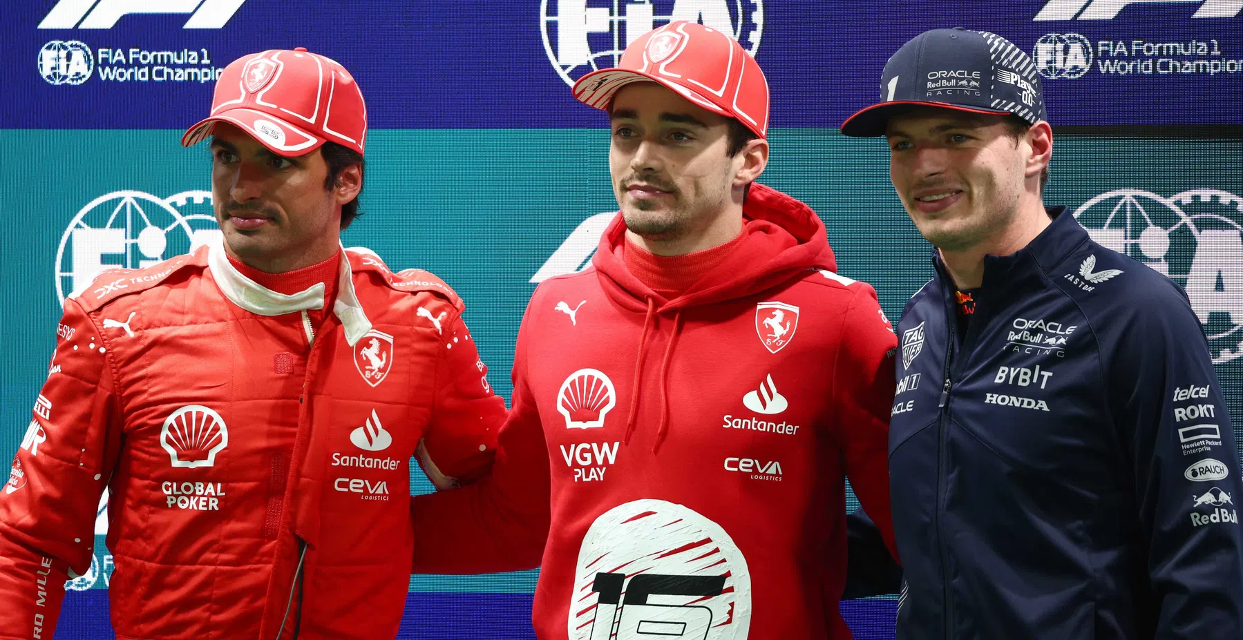Definitieve startopstelling | Leclerc en Verstappen vooraan, Sainz bestraft