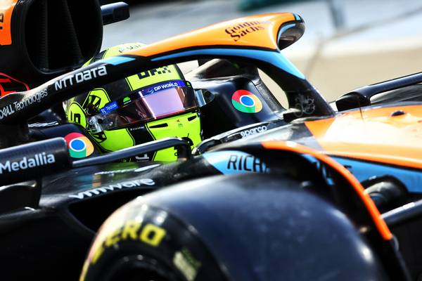 Norris P2 FP2 satisfeito com a McLaren GP de Abu Dhabi 2023