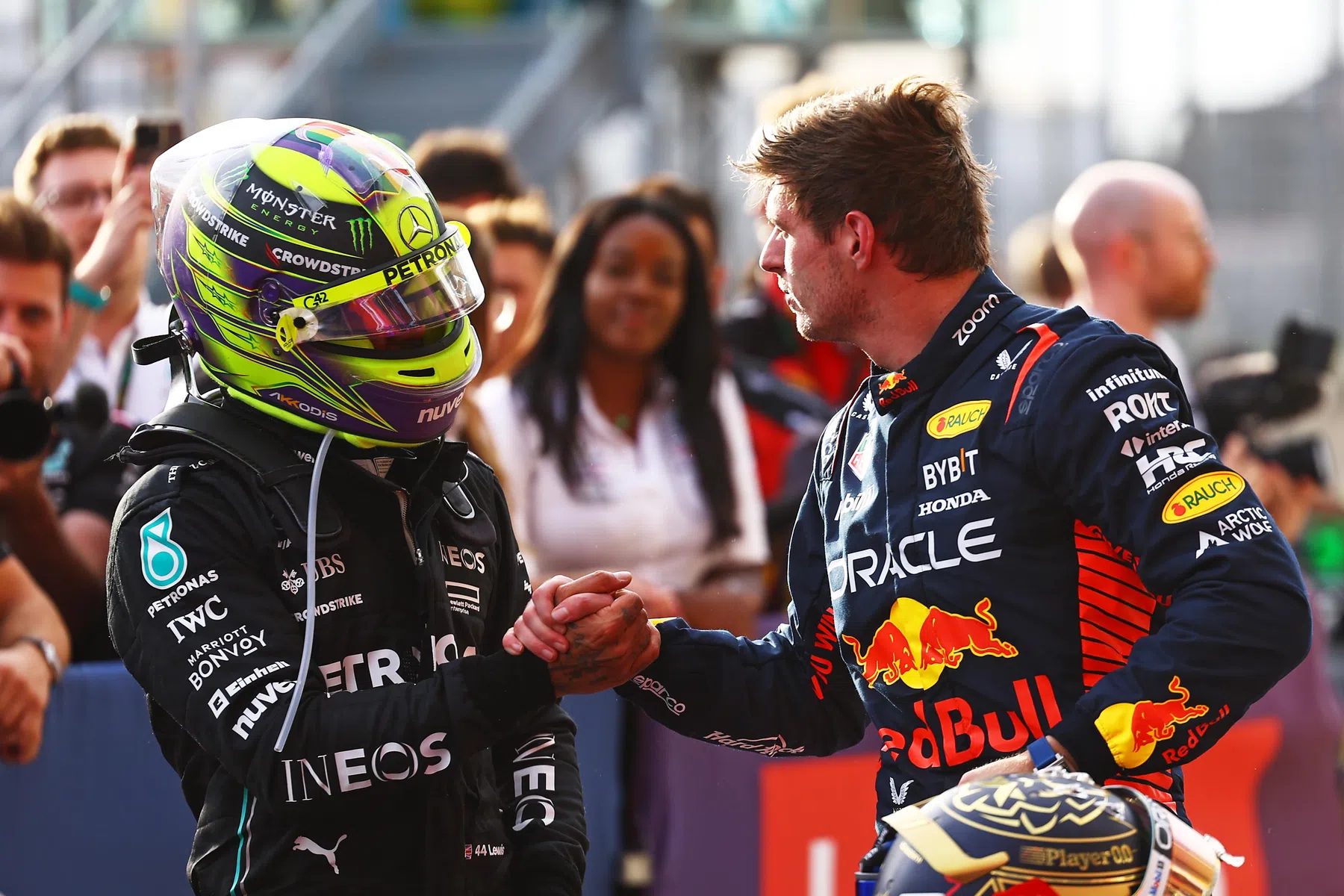 Hamilton en Verstappen samen Red Bull