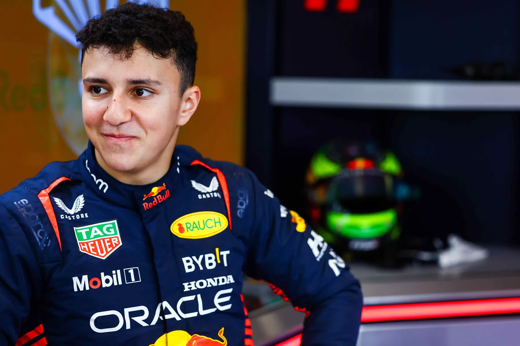 Red Bull-junior Hadjar: 'Geweldig Om In Snelste Auto Ter Wereld Te Rijden'