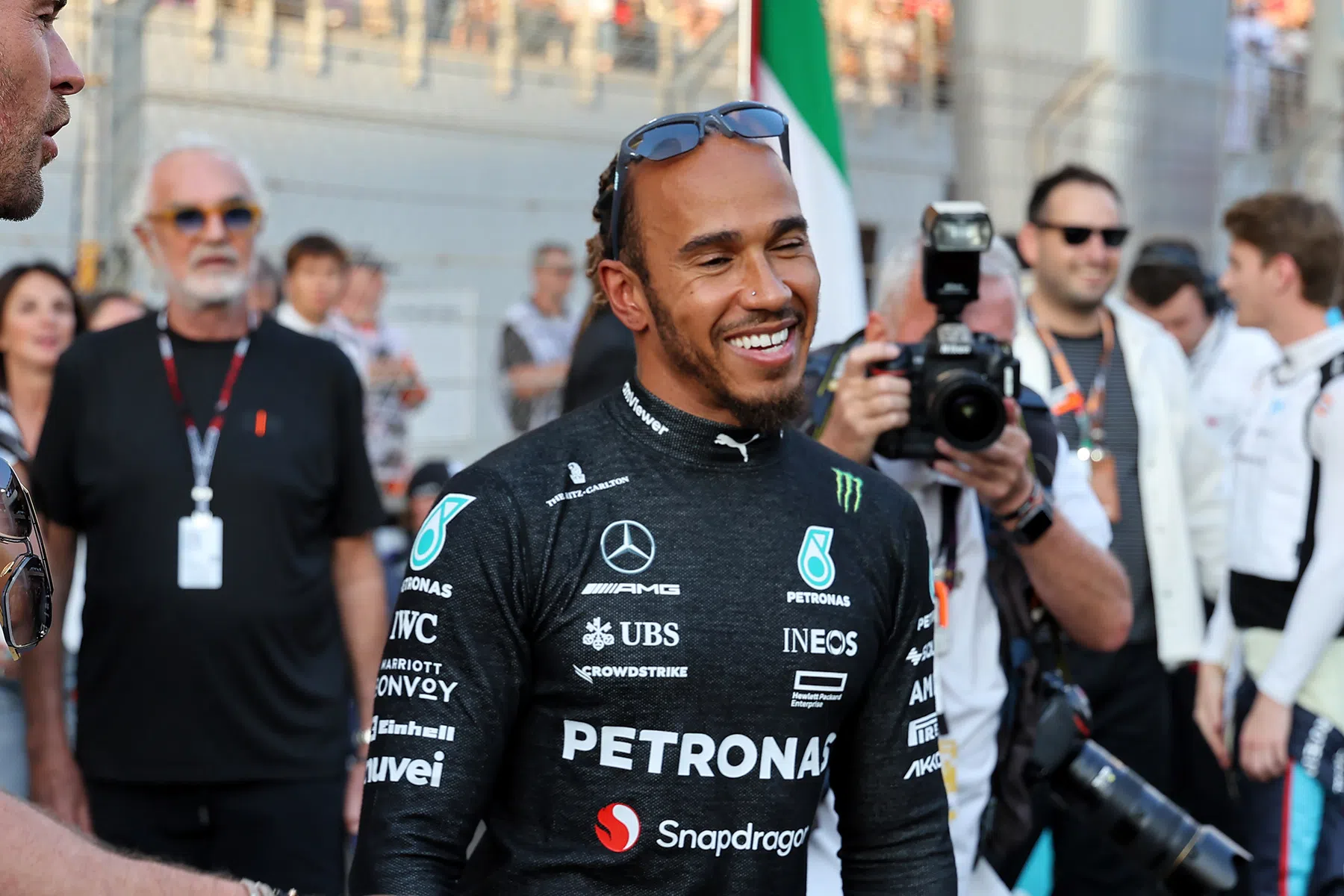 Hamilton está contento como piloto y necesita mejorar en clasificación