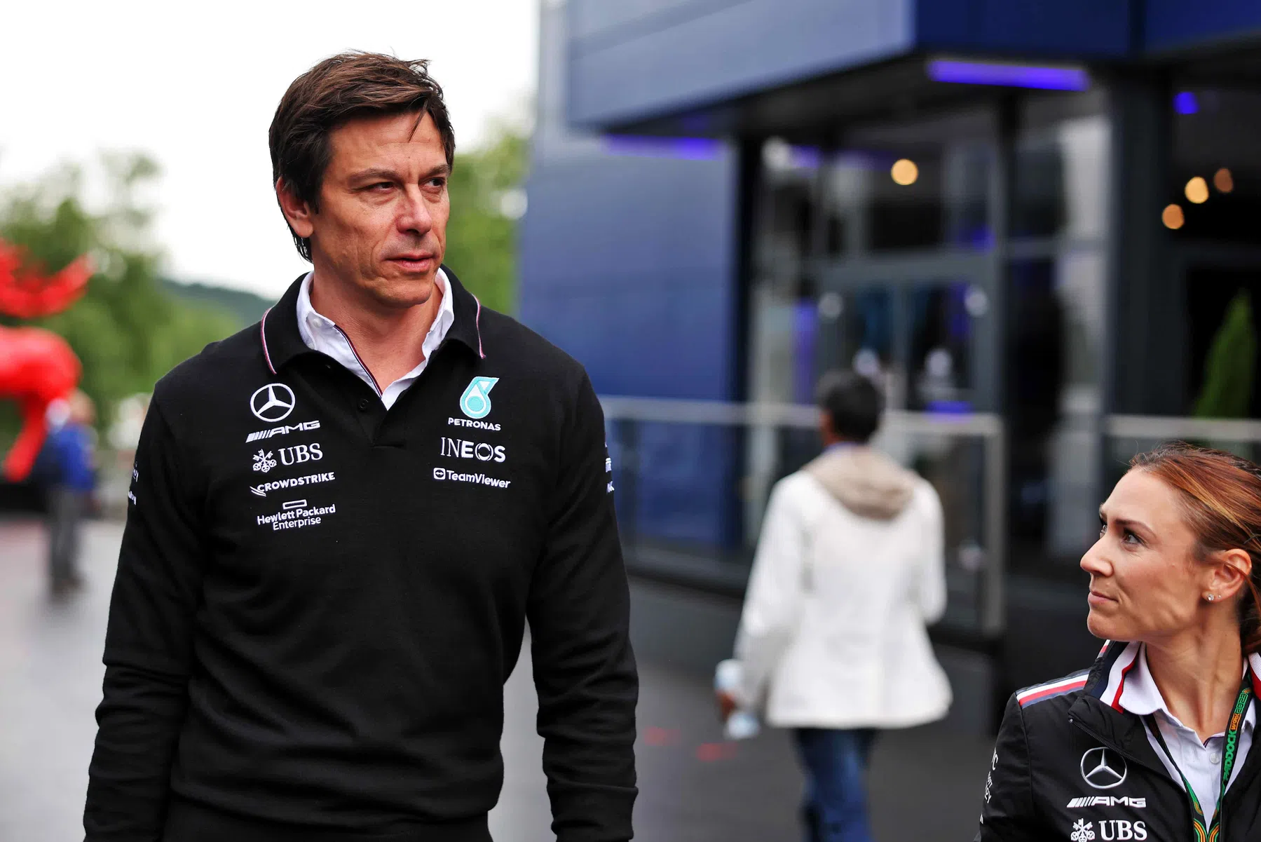 Briga com a FIA e pressão na Mercedes: Jornal detalha situação de Wolff