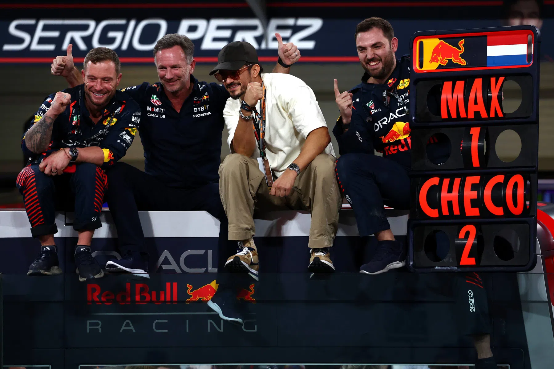 Horner fala sobre as dificuldades dos companheiros de equipe de Verstappen