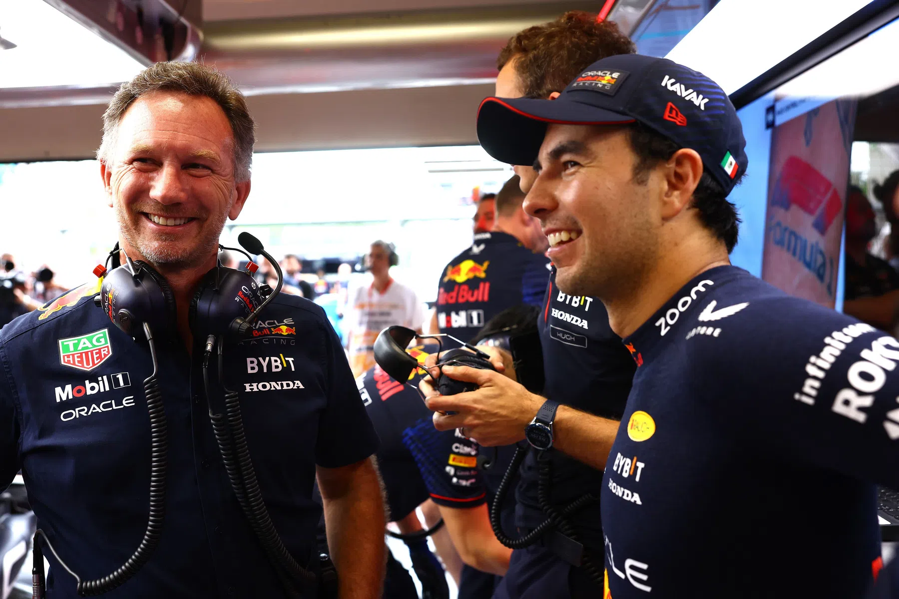 Coureurs bieden zich gratis aan bij Red Bull Racing als vervanger Perez