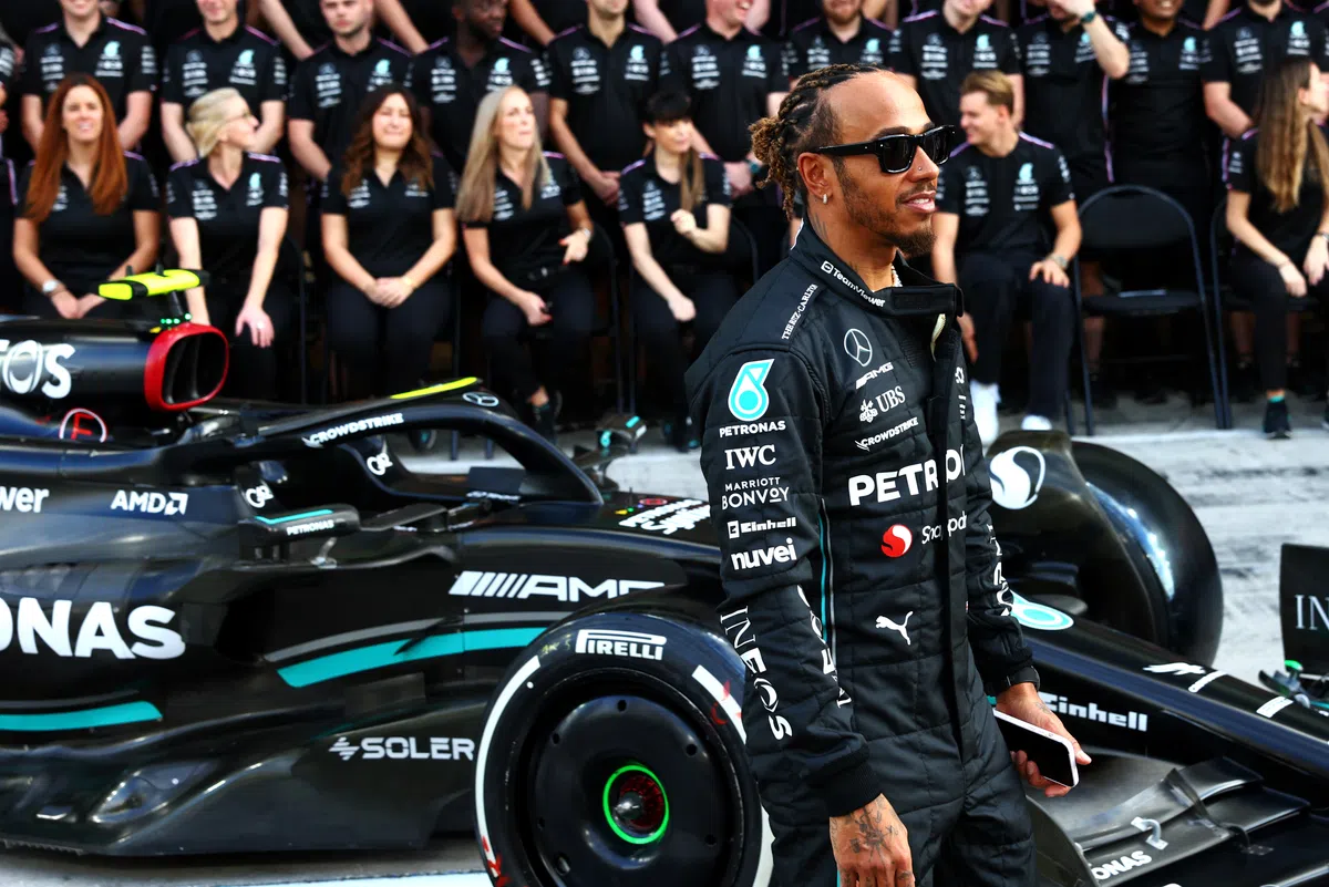 Em sua rede social, Mercedes afirma que Hamilton é o "GOAT" da F1