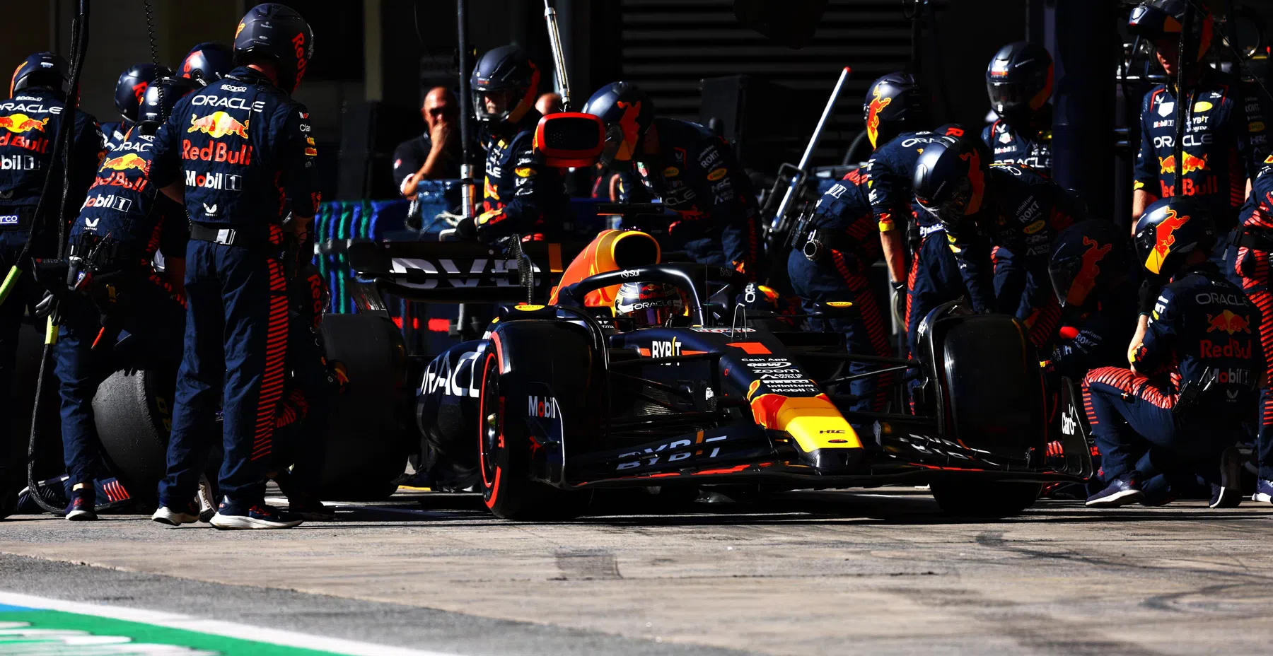 Red Bull Racing loses pit stop chief to rival F1 team