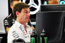 Thumbnail for article: Why a longer stay of Toto Wolff at Mercedes makes sense