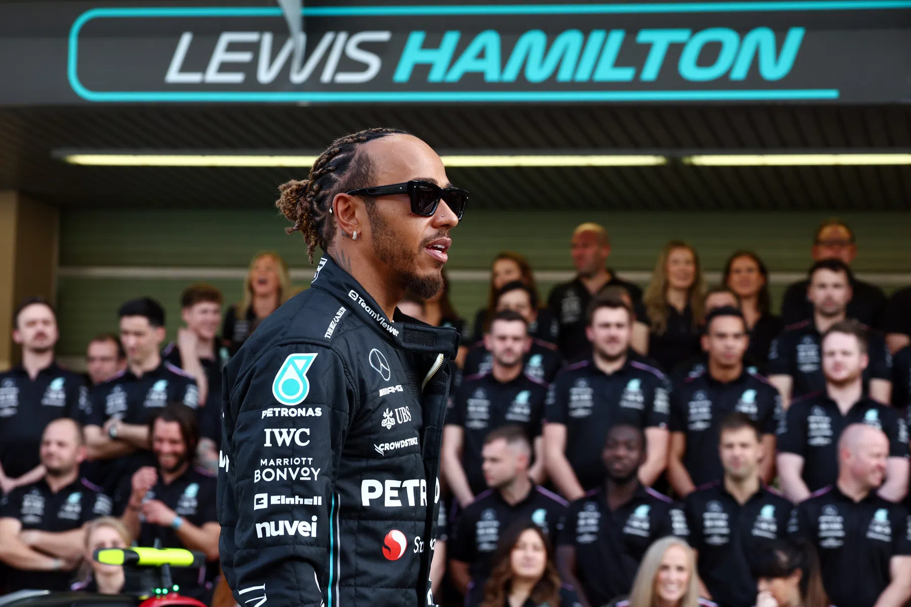 Hamilton volta a trabalhar com seu ex-treinador