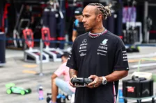 Thumbnail for article: Waarom een direct vertrek van Hamilton naar Ferrari onmogelijk was