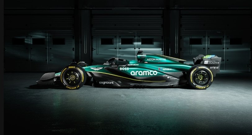 Aston Martin presents their 2024 F1 car: this is the AMR24!