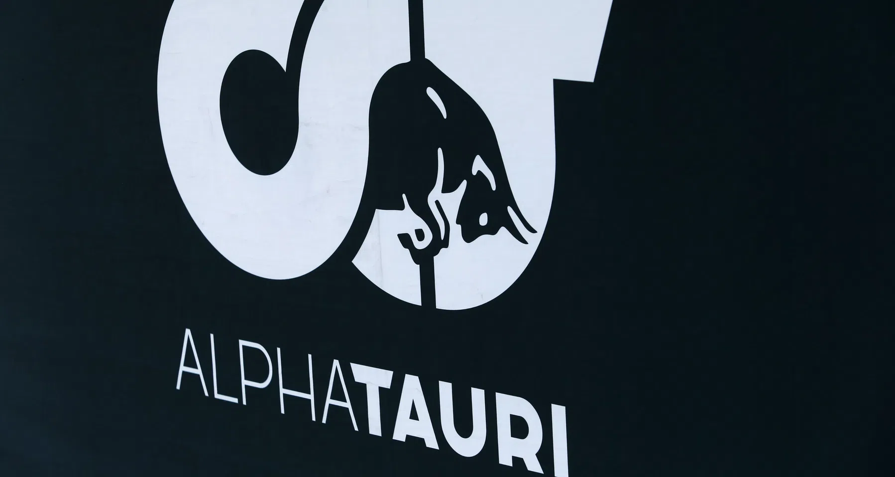 FIA enters partnership with AlphaTauri