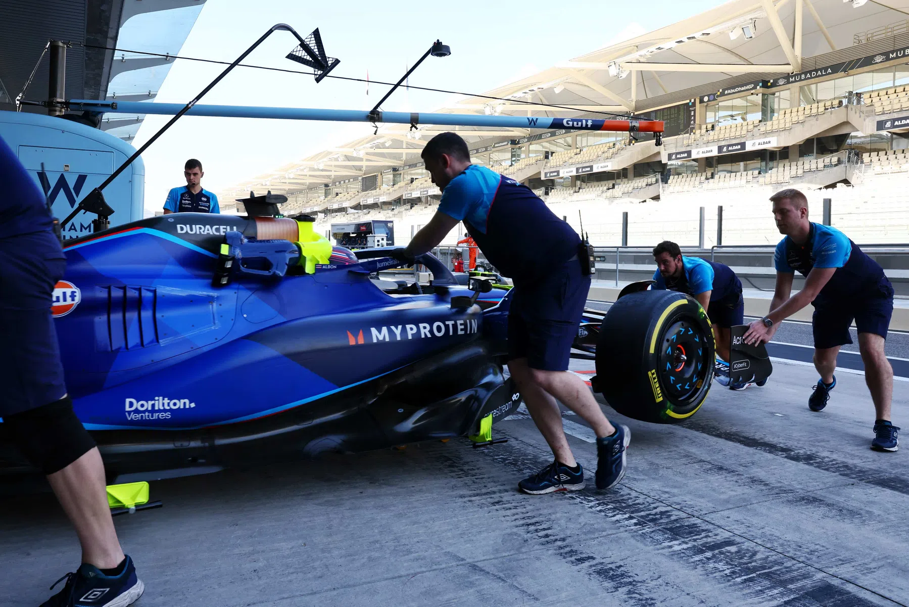 FW46 drives onto the track on behalf of Williams