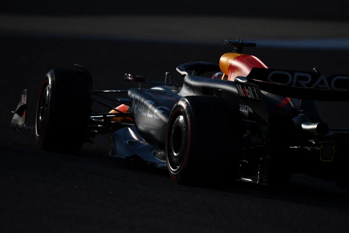 Verstappen coloca Pérez imediatamente atrás novamente