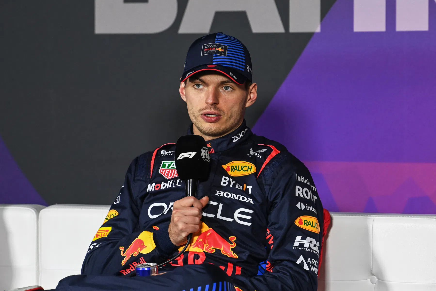 Verstappen confronta la RB19 con la RB20