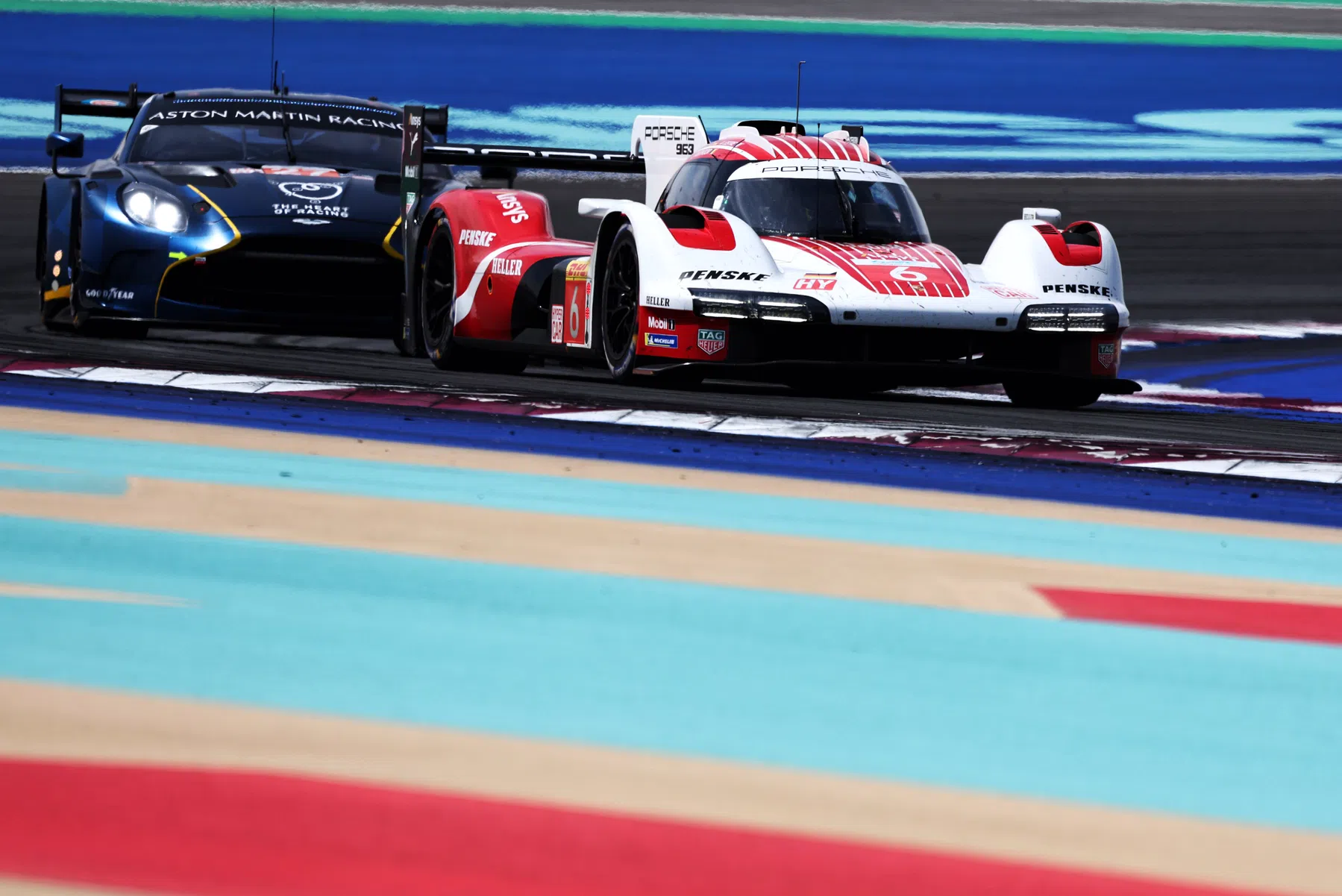 Three Porsches on the podium, drama for Vergne and Peugeot