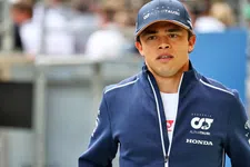 Thumbnail for article: De Vries gaat in op gelijkenissen met F1-debuut Bearman