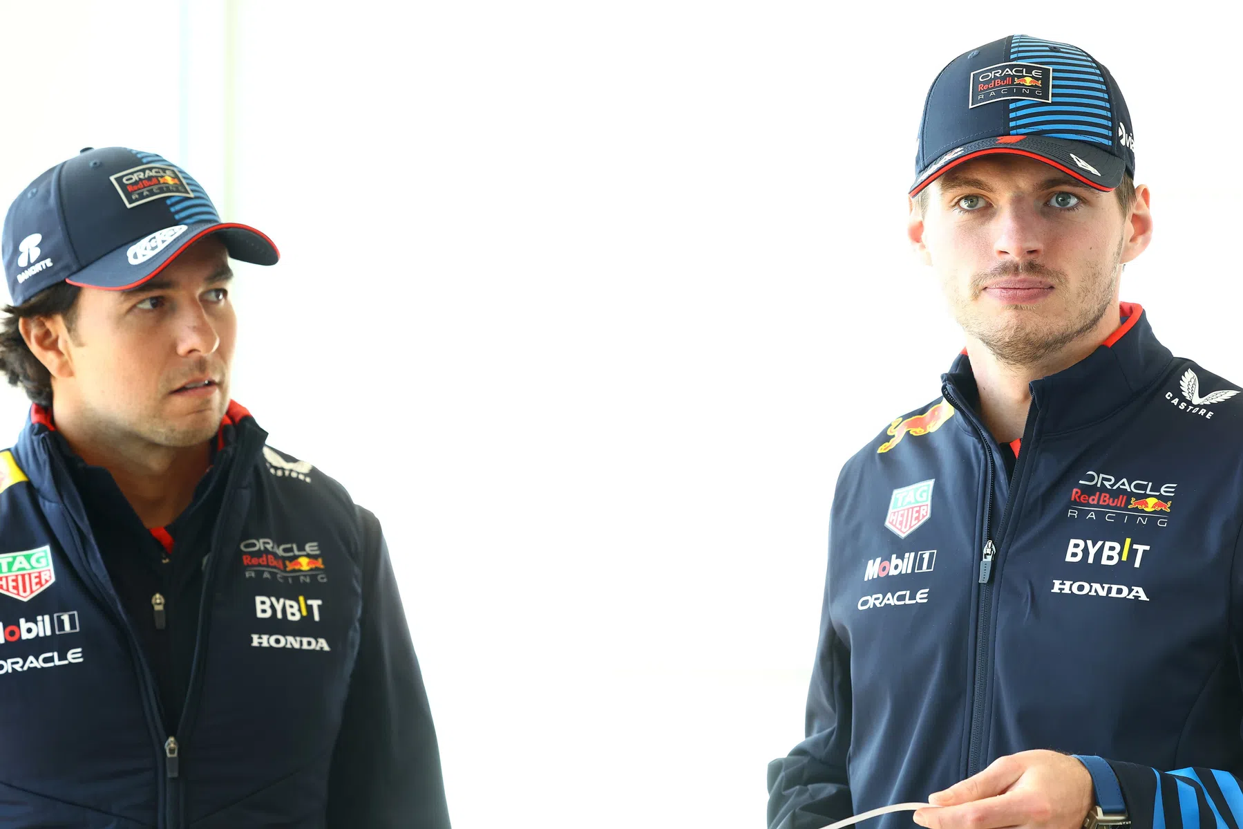 Pérez reacciona a la posible salida de Verstappen red bull racing