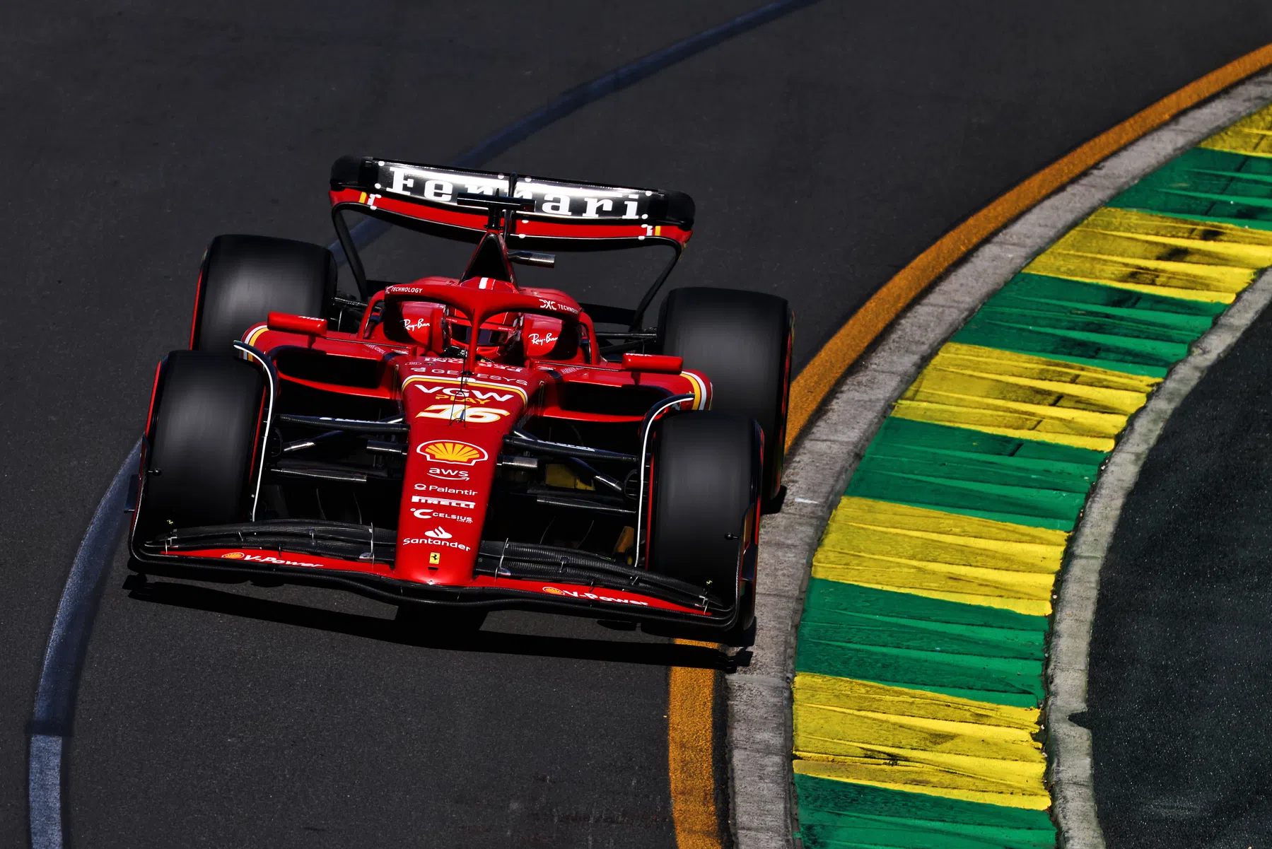 Verstappen unable to beat Ferrari during FP2 in Australia