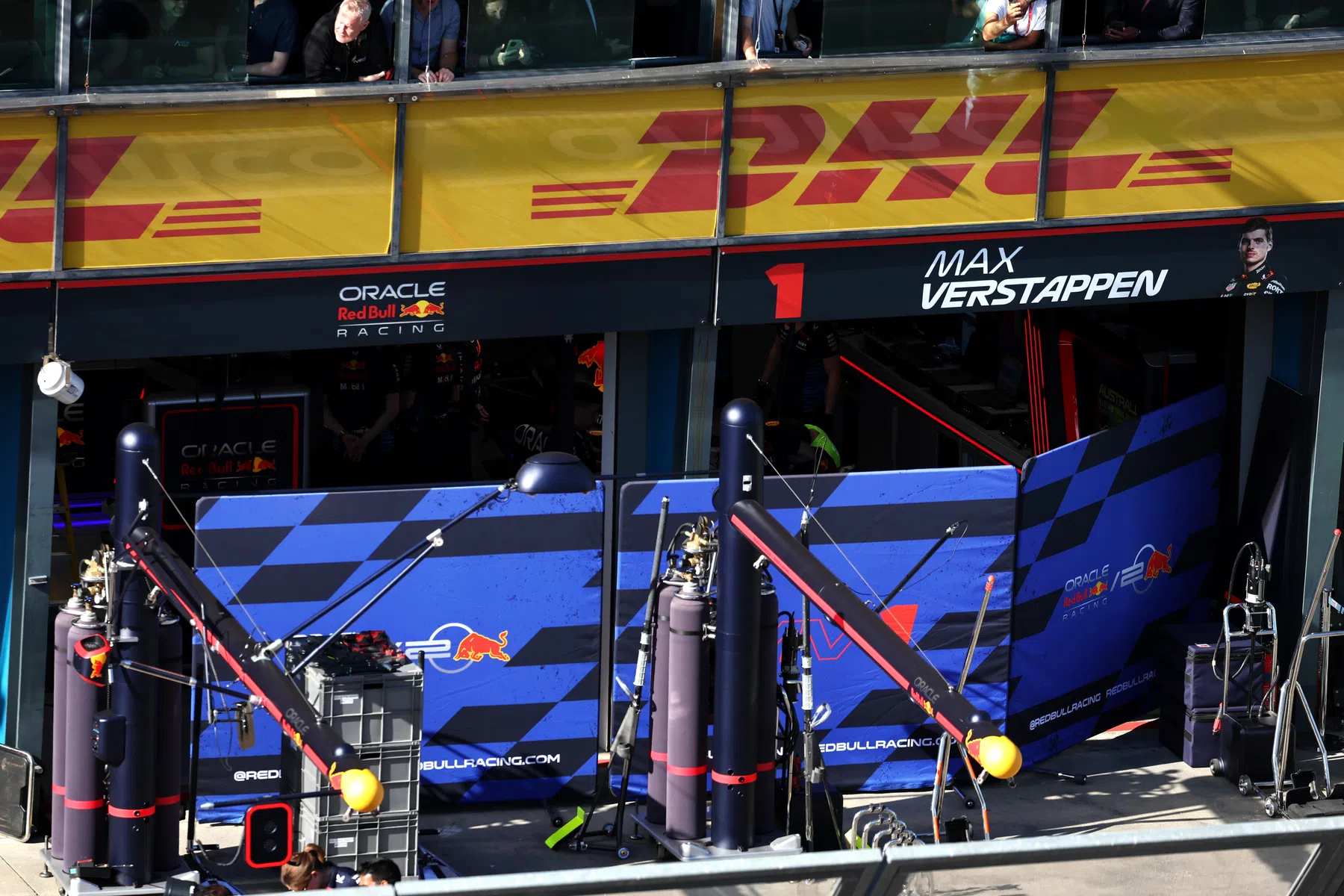 Strukturelles Bremsproblem bei Red Bull und Verstappen, wie es aussieht!