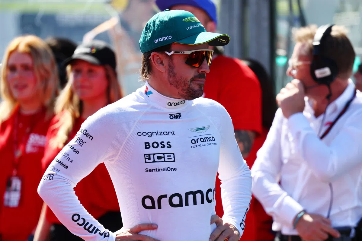 Confronto do ex-piloto de F1 com Alonso: "Tornou-se outra coisa naquela batalha