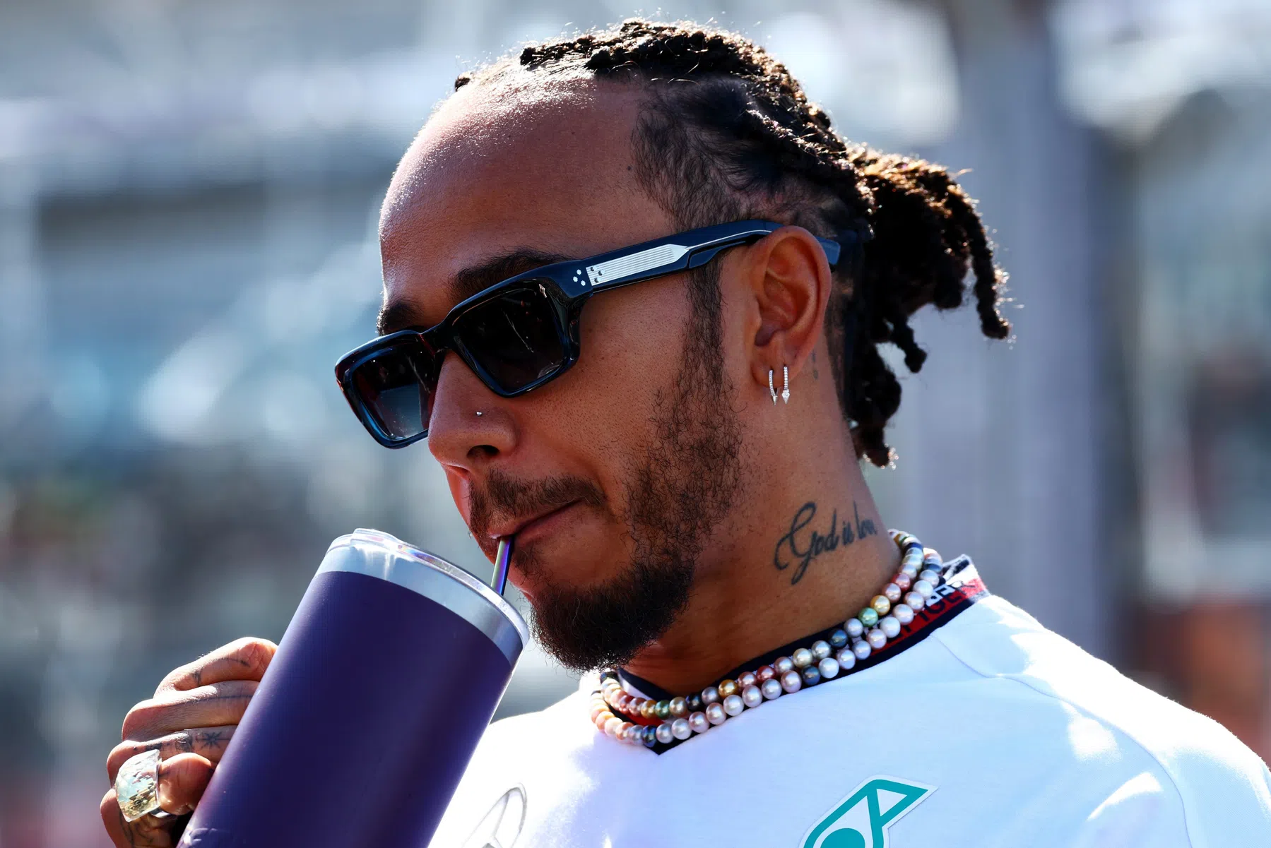 Lewis Hamilton si ritira dalle corse di F1