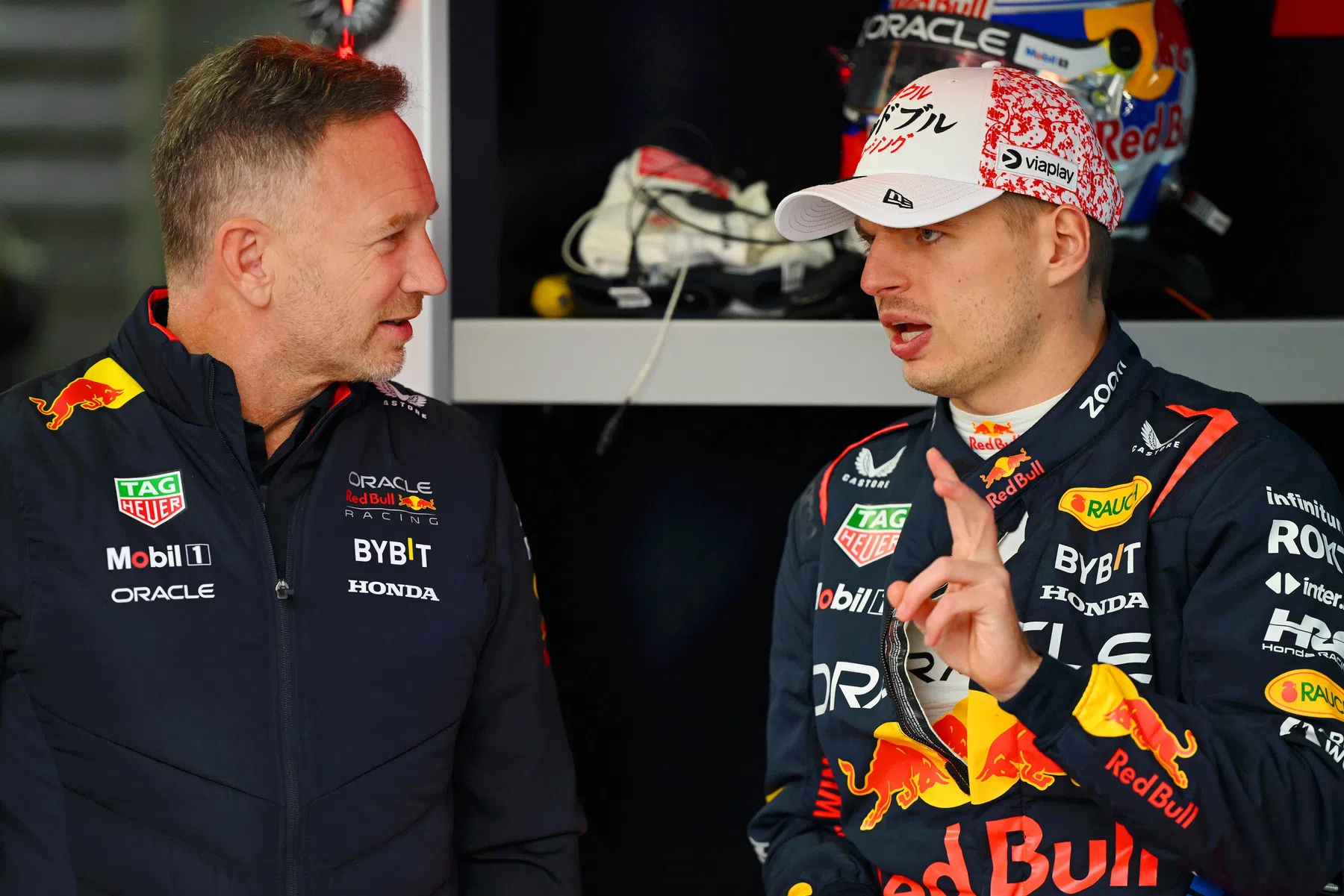 what are the chances of verstappen leaving red bull racing