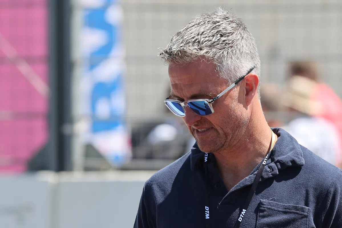 Ralf Schumacher: "A vaga da Red Bull para Sainz é incerta com Marko no comando
