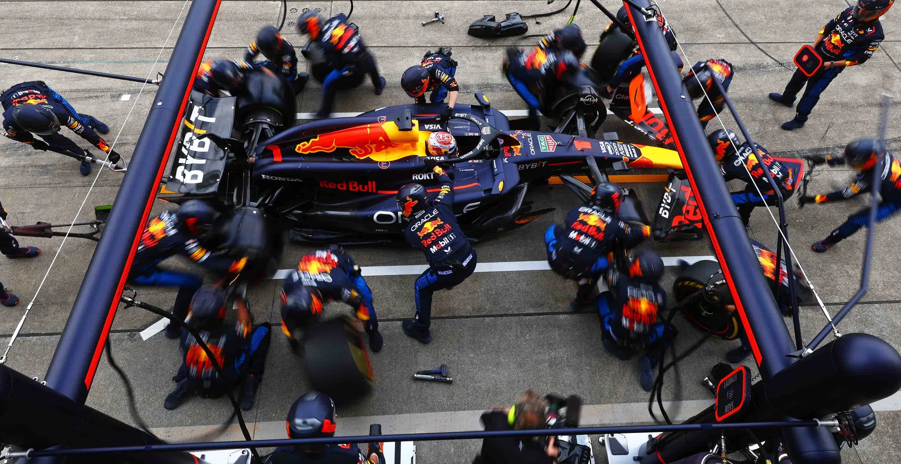 Verstappen boekt extra zege met Red Bull na overwinning in Japan