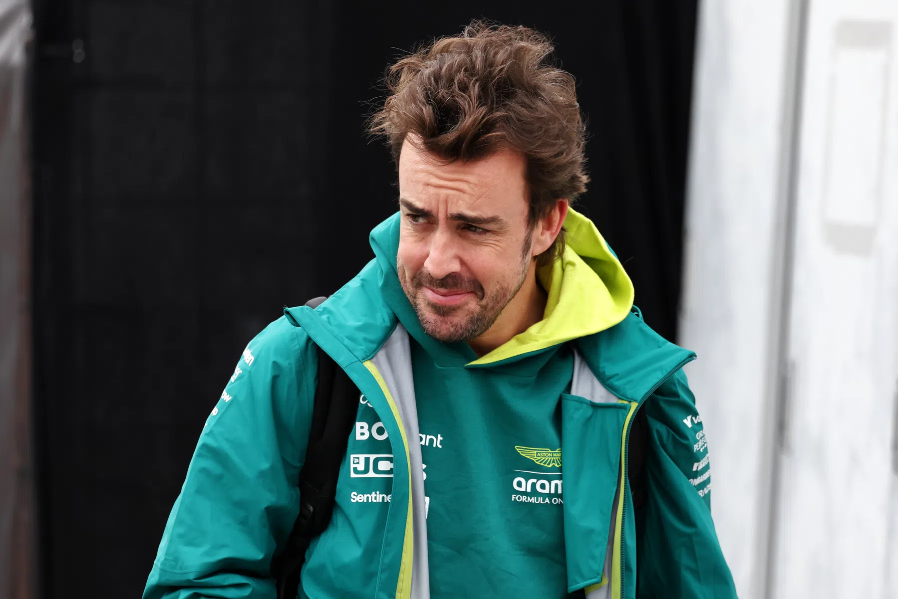 fernando alonso prolonge son contrat avec aston martin