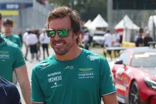 Thumbnail for article: Aston Martin surprise with sudden announcement: Alonso to stay