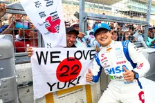 Thumbnail for article: Tsunoda rit avec Verstappen et Sainz devant les fans au Japon