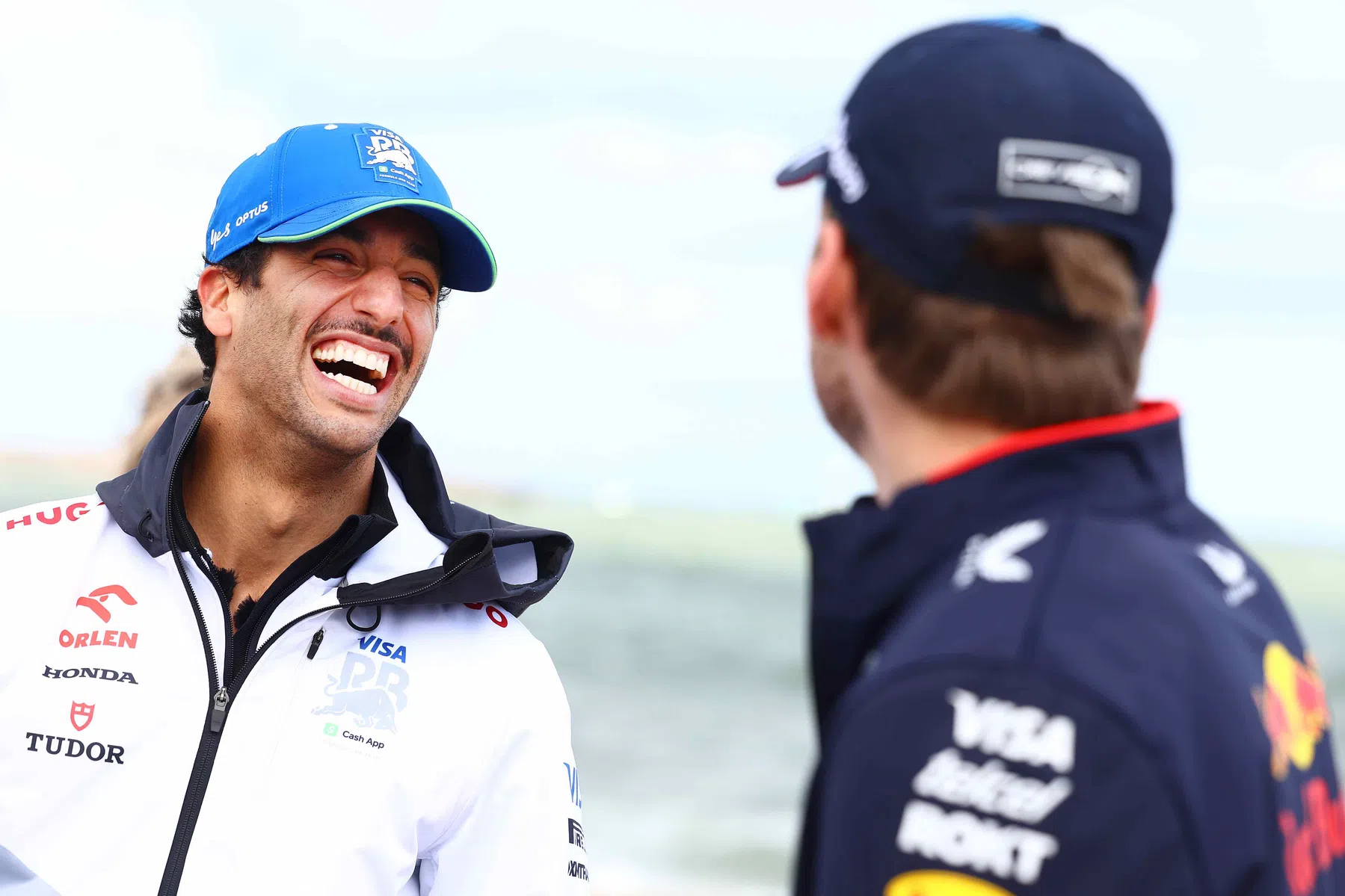 Ricciardo no teme al escenario de Vries en Visa Cash App RB 