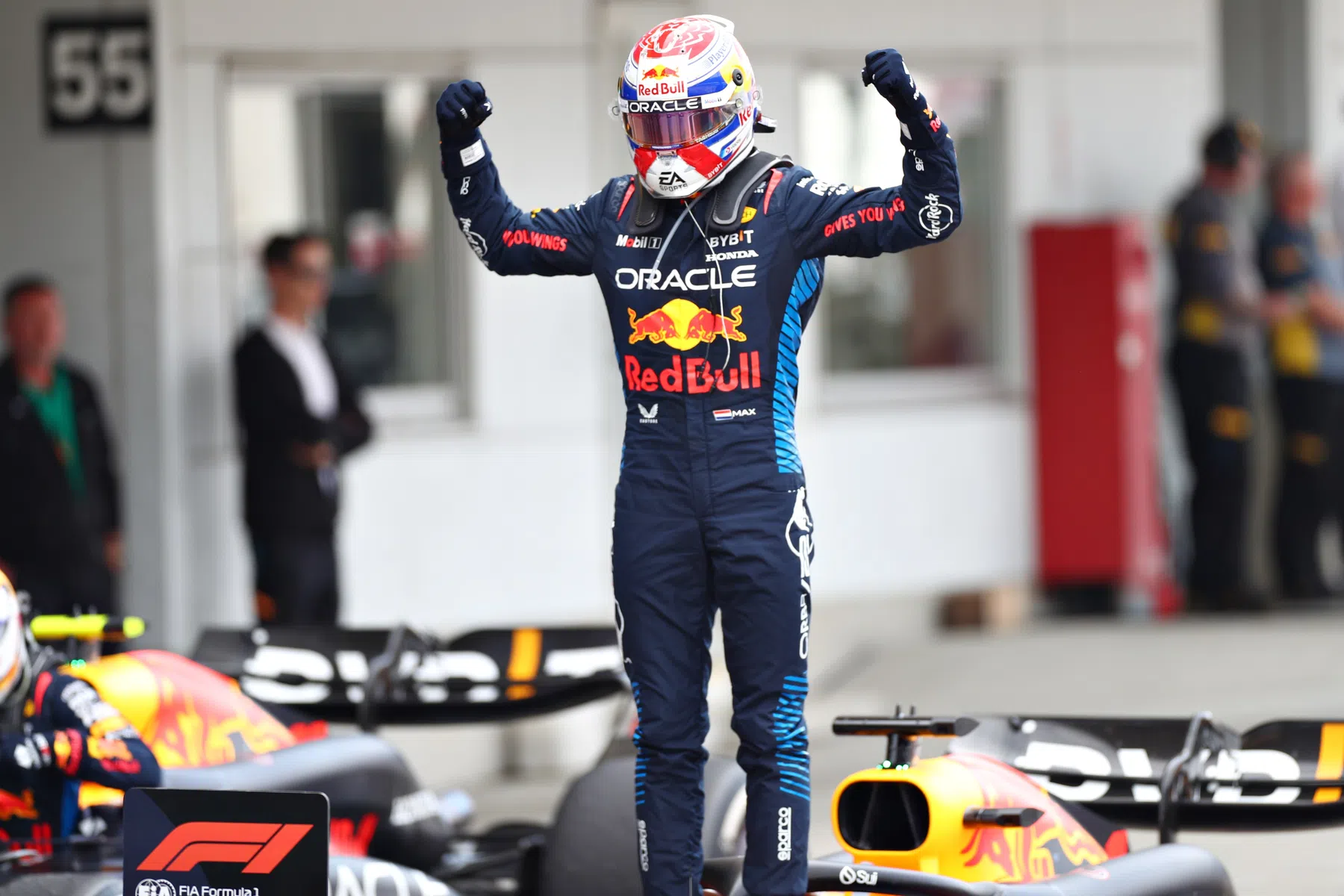 Verstappen over hectische start van sprintrace in china