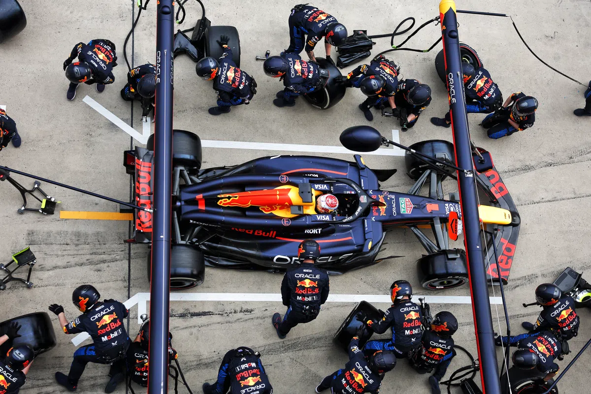Classificação de construtores: Red Bull cada vez mais perto do título