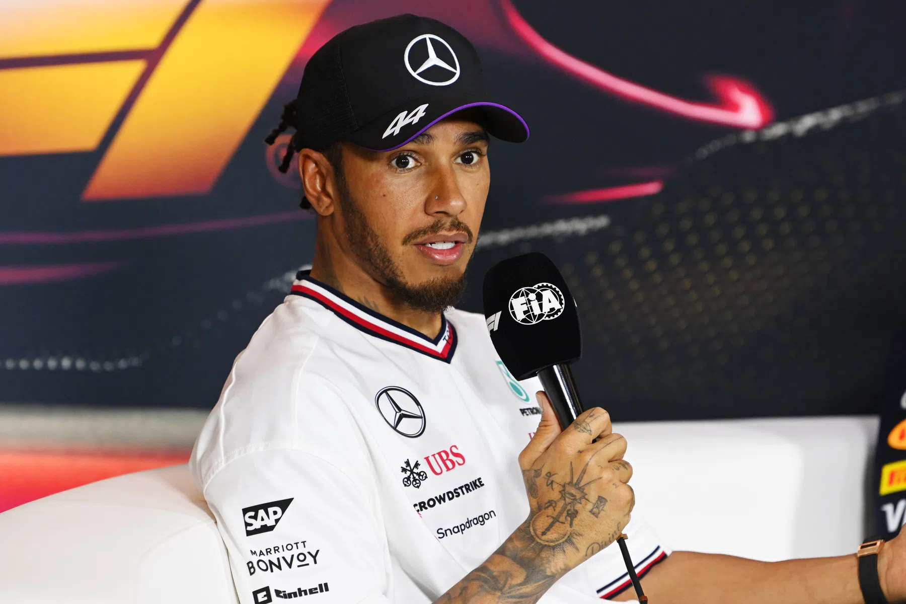 Hamilton vreest zware strijd met Red Bull na vertrek Newey