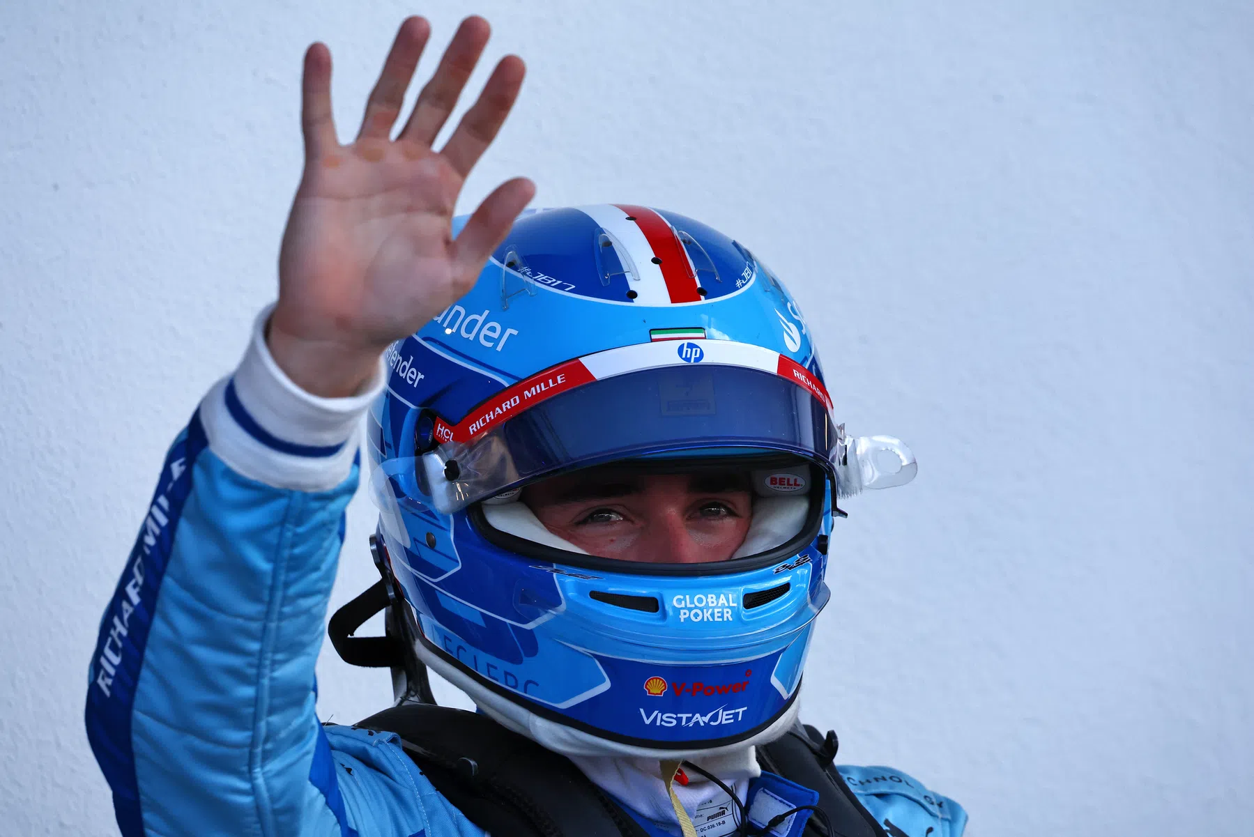 Leclerc diz que o formato do sprint o impediu de atacar Verstappen