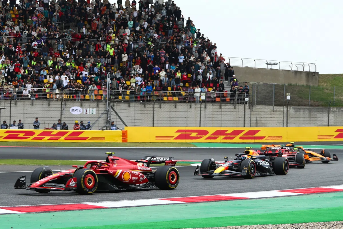 'Primeiras atualizações da Ferrari em Imola, também novas peças para Verstappen'