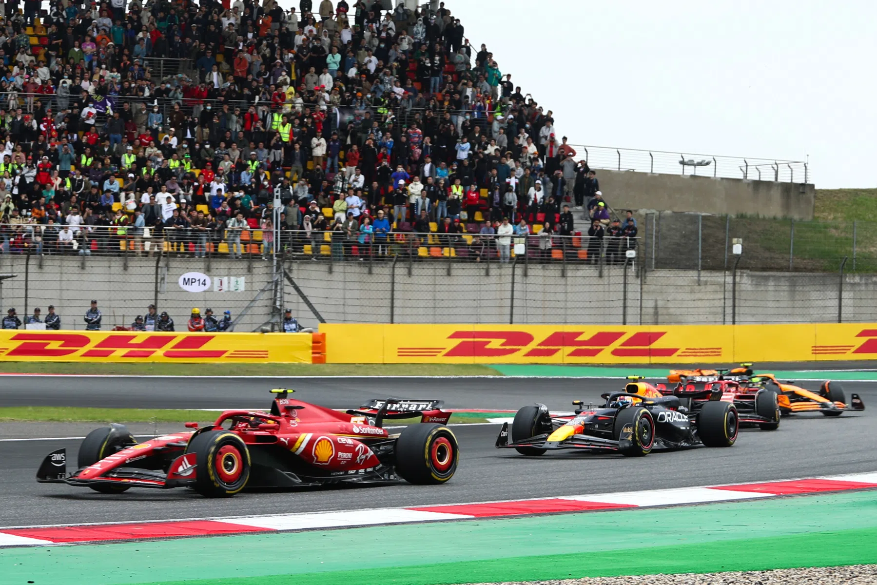 Actualizaciones para Red Bull, Ferrari y Piastri en Imola 