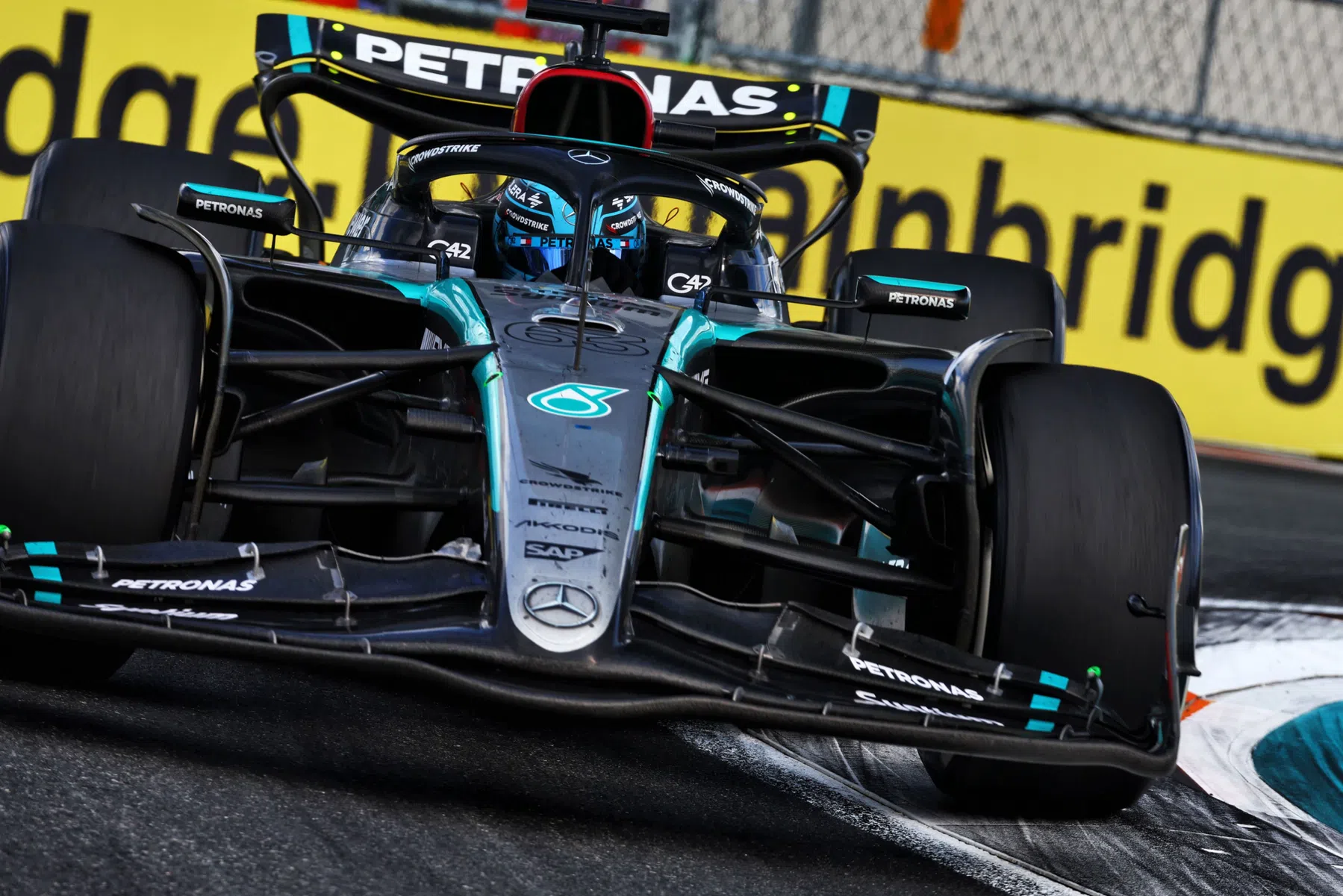 Hamilton hat trotz Mercedes-Upgrades weiter zu kämpfen