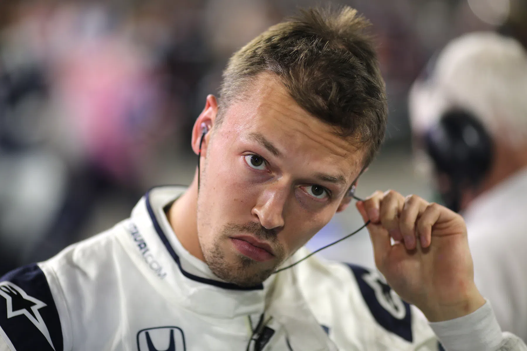 daniil kvyat reacts to adrian newey leaving red bull racing